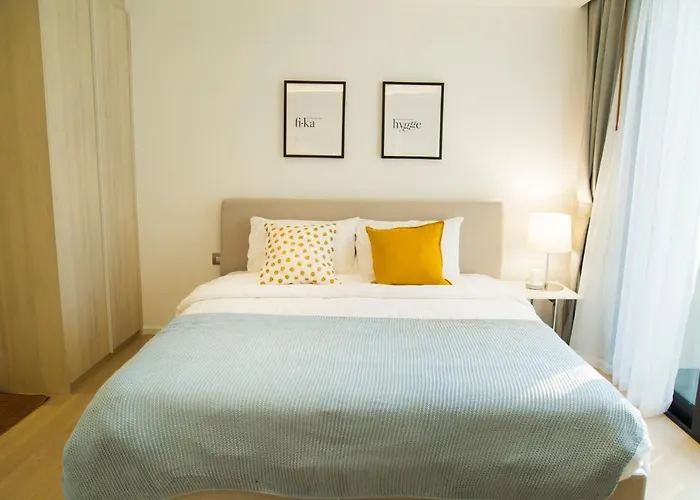 Sukhumvit 11#luxury#pool#gym#bts Nana&mrt Sukhumvit#1br#max4ppl * Bangkok