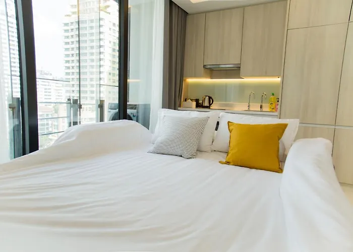 Sukhumvit 11#luxury#pool#gym#bts Nana&mrt Sukhumvit#1br#max4ppl * Bangkok