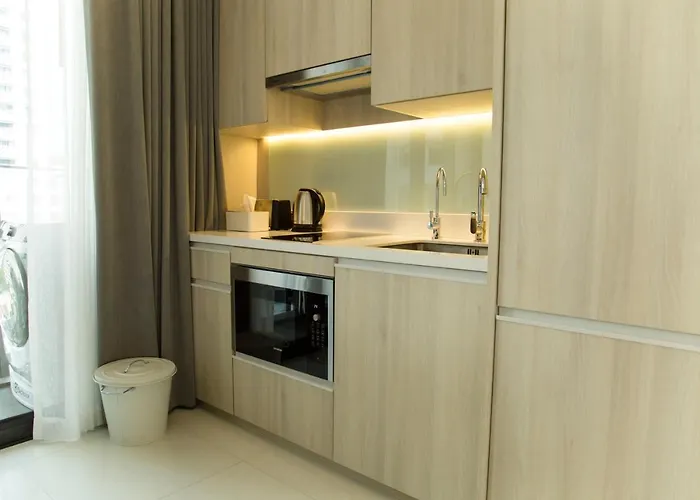 Sukhumvit 11#luxury#pool#gym#bts Nana&mrt Sukhumvit#1br#max4ppl Appartement