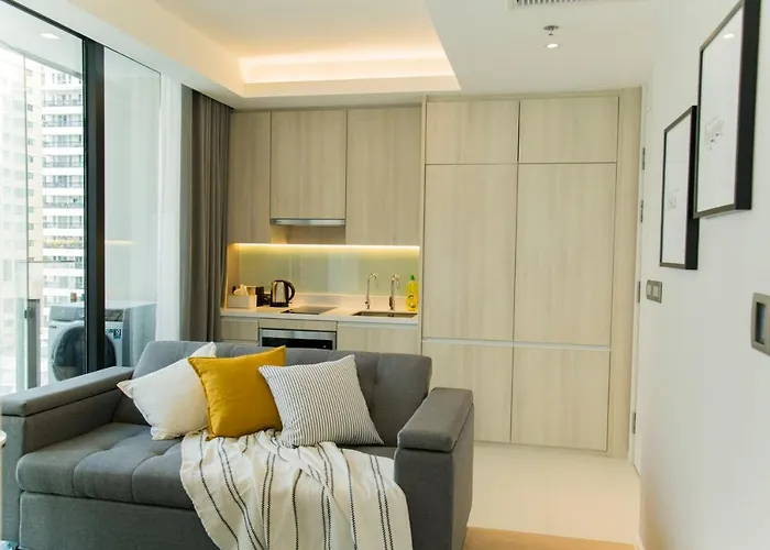 Sukhumvit 11#luxury#pool#gym#bts Nana&mrt Sukhumvit#1br#max4ppl