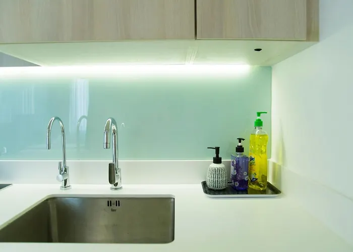 Sukhumvit 11#luxury#pool#gym#bts Nana&mrt Sukhumvit#1br#max4ppl Appartement *
