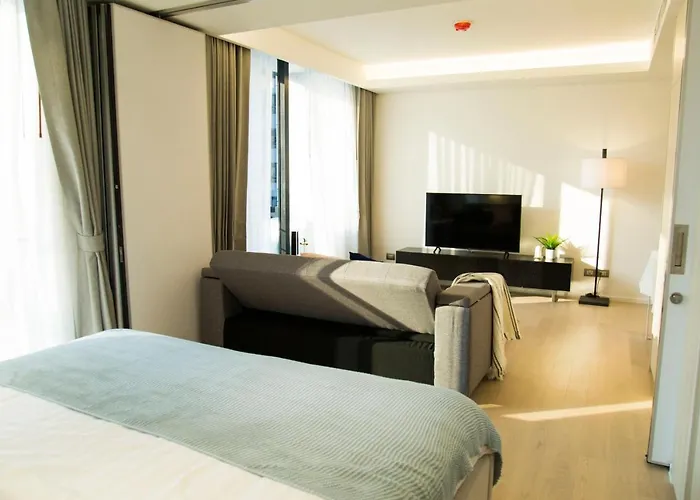 Sukhumvit 11#luxury#pool#gym#bts Nana&mrt Sukhumvit#1br#max4ppl *