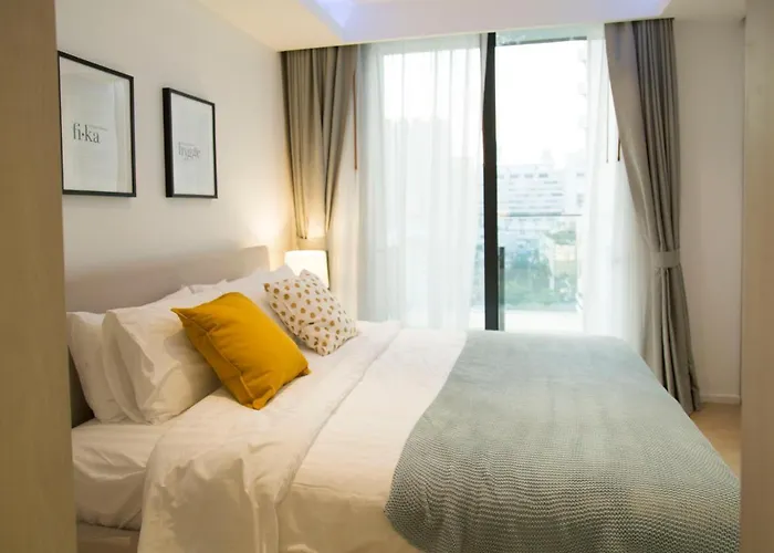 Sukhumvit 11#luxury#pool#gym#bts Nana&mrt Sukhumvit#1br#max4ppl * Bangkok