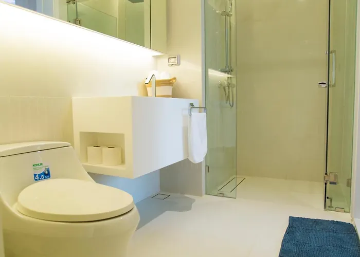 Sukhumvit 11#luxury#pool#gym#bts Nana&mrt Sukhumvit#1br#max4ppl * Bangkok