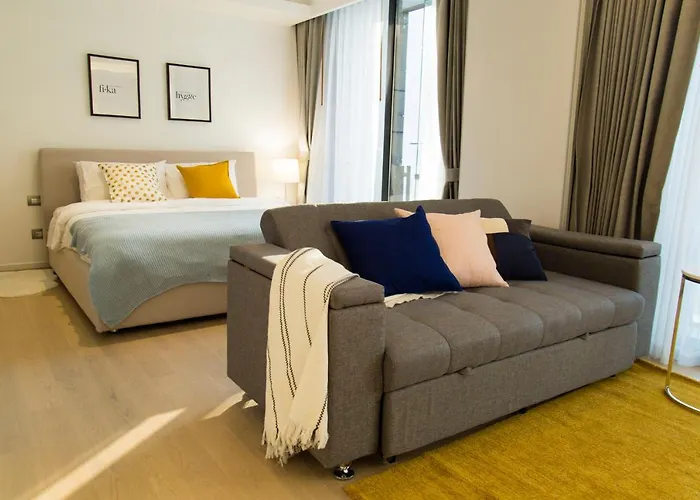 Sukhumvit 11#luxury#pool#gym#bts Nana&mrt Sukhumvit#1br#max4ppl *
