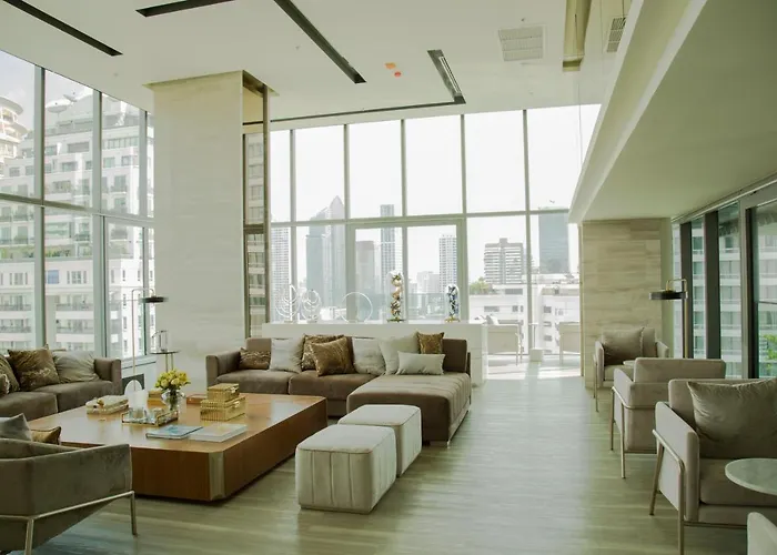 Sukhumvit 11#luxury#pool#gym#bts Nana&mrt Sukhumvit#1br#max4ppl Appartement *