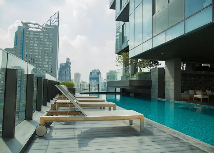 Sukhumvit 11#luxury#pool#gym#bts Nana&mrt Sukhumvit#1br#max4ppl *
