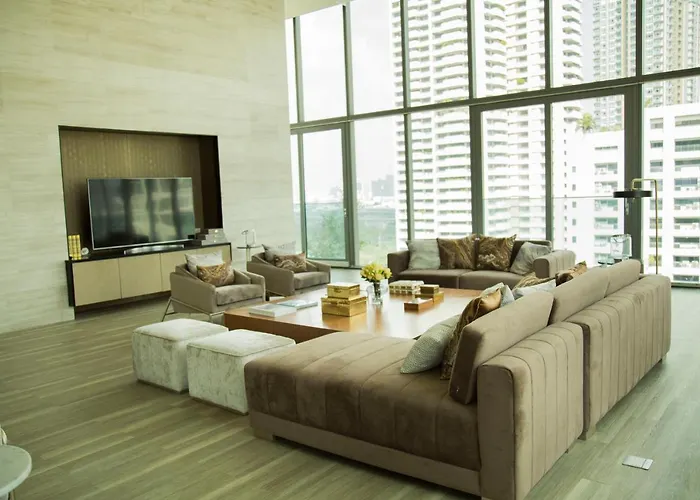 Appartement Sukhumvit 11#luxury#pool#gym#bts Nana&mrt Sukhumvit#1br#max4ppl Bangkok