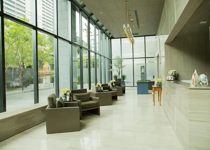 Sukhumvit 11#luxury#pool#gym#bts Nana&mrt Sukhumvit#1br#max4ppl * Bangkok