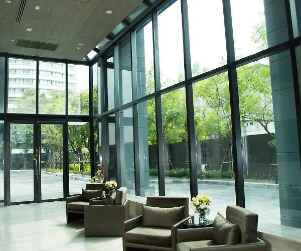 Sukhumvit 11#luxury#pool#gym#bts Nana&mrt Sukhumvit#1br#max4ppl Appartement