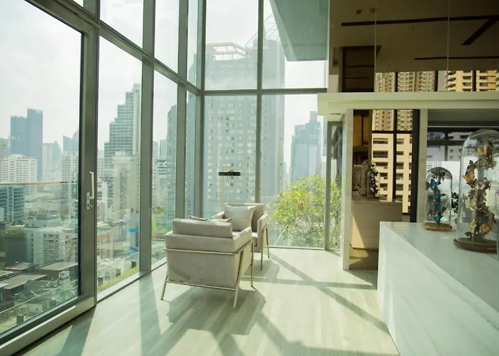 Sukhumvit 11#luxury#pool#gym#bts Nana&mrt Sukhumvit#1br#max4ppl * Bangkok