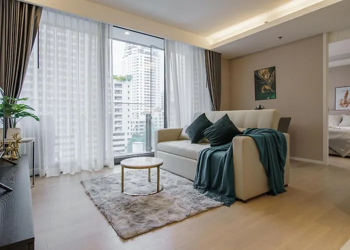 Appartement Sukhumvit 11#luxury#pool#gym#bts Nana&mrt Sukhumvit#1br#max4ppl Bangkok