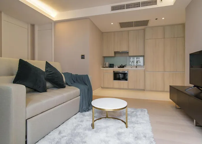 Appartement Sukhumvit 11#luxury#pool#gym#bts Nana&mrt Sukhumvit#1br#max4ppl Bangkok