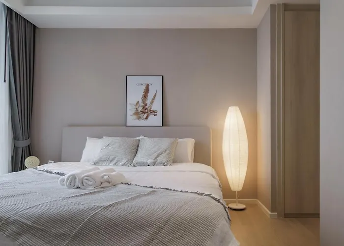 Appartement Sukhumvit 11#luxury#pool#gym#bts Nana&mrt Sukhumvit#1br#max4ppl Bangkok