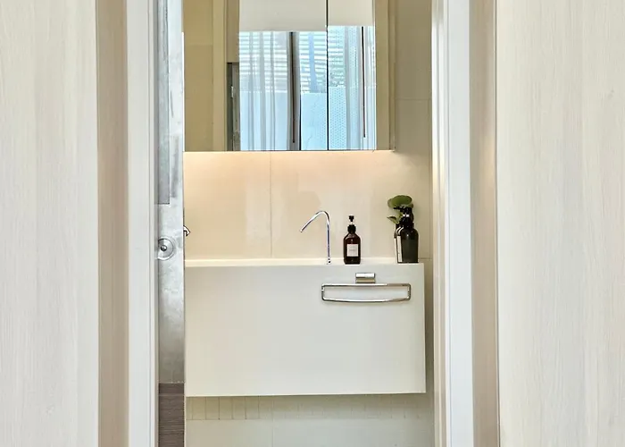 Appartement Sukhumvit 11#luxury#pool#gym#bts Nana&mrt Sukhumvit#1br#max4ppl Bangkok